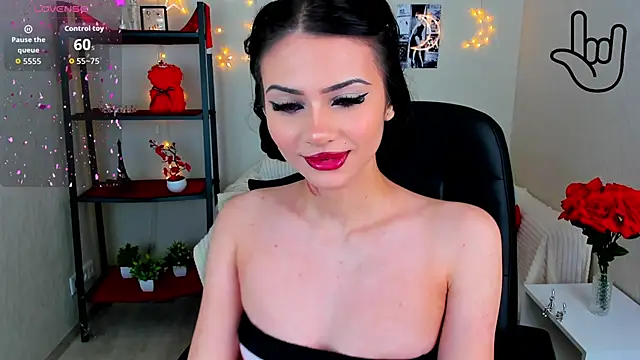 Kitti   online show from June 10, 2026, 1:28 am