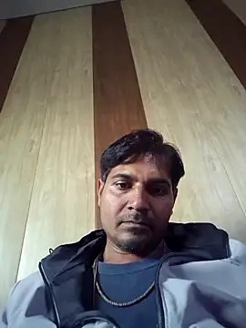 johnny8731 online show from November 30, 2025, 11:03 am