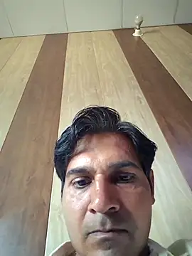 johnny8731 online show from May 15, 2026, 9:38 am