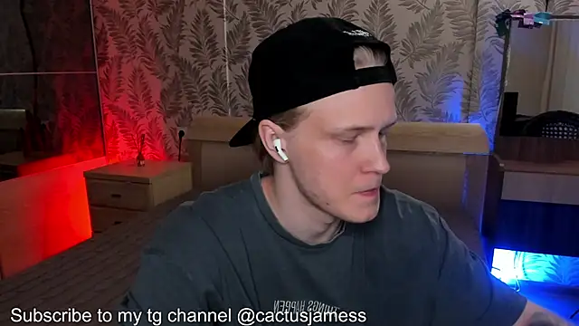 Snapshot of Cactus__James chatting on October 21, 2025, 5:13 pm Cactus James online show from October 21, 2025, 5:13 pm