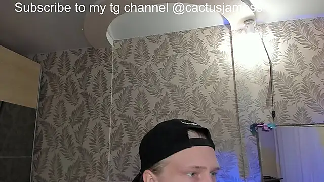 Snapshot of Cactus__James chatting on November 15, 2025, 5:42 pm Cactus James online show from November 15, 2025, 5:42 pm