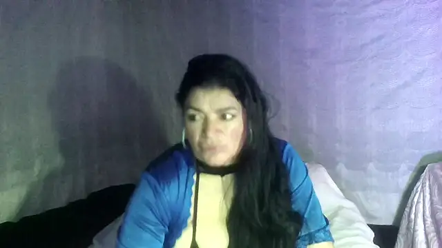 Snapshot of sexy_camy1 chatting on October 14, 2025, 2:34 am sexy camy1 online show from October 14, 2025, 2:34 am