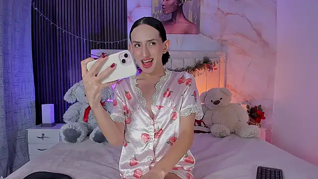 peachandtyron  online show from February 10, 2026, 4:05 am