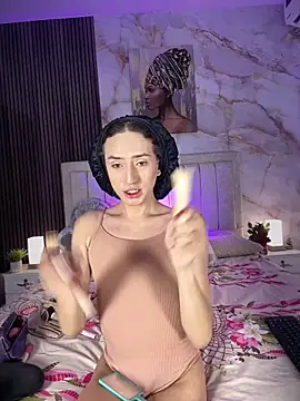 peachandtyron  online show from June 12, 2026, 6:51 pm