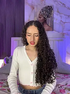 peachandtyron  online show from June 26, 2026, 3:55 am