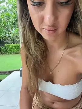 Brilliant-Splashes online show from February 28, 2026, 2:34 am