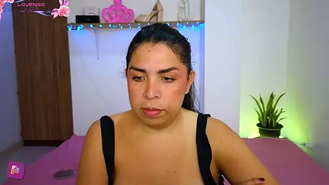 Snapshot of ciacam_ chatting on November 10, 2025, 7:29 am ciacam online show from November 10, 2025, 7:29 am