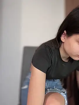 Snapshot of EvieSexy chatting on March 20, 2025, 10:54 am EvieSexy online show from March 20, 2025, 10:54 am