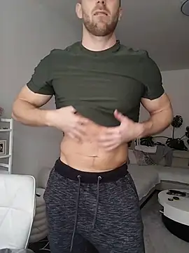 trainwithme online show from November 5, 2025, 8:36 am