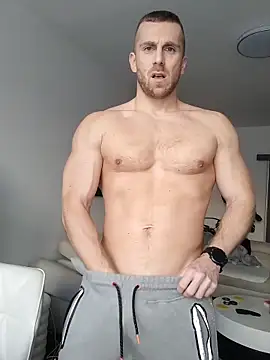 trainwithme online show from November 18, 2025, 9:03 am