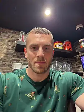 trainwithme online show from December 3, 2025, 12:03 pm