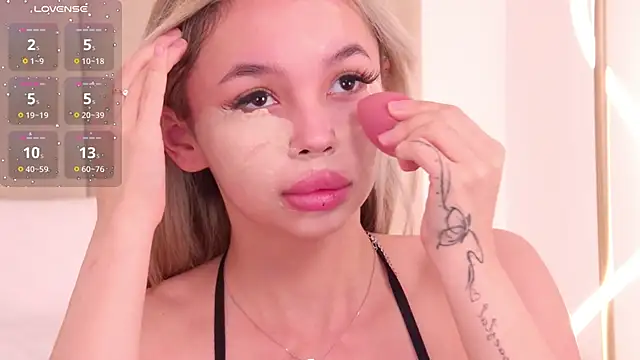 Snapshot of katyevance chatting on December 5, 2025, 5:20 pm katyevance online show from December 5, 2025, 5:20 pm