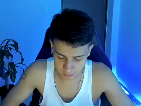 Snapshot of abel_bigcok chatting on November 7, 2025, 1:27 am abel bigcok online show from November 7, 2025, 1:27 am