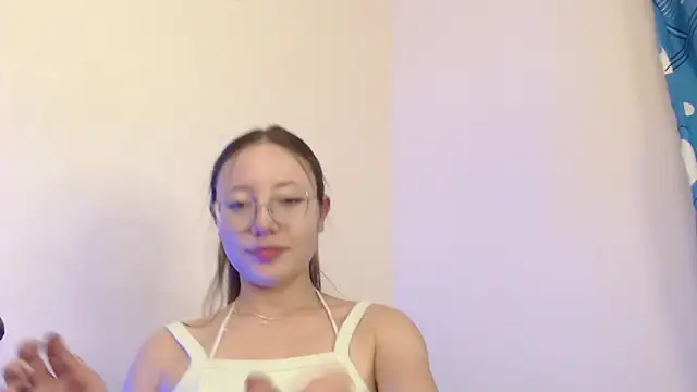 Snapshot of Thalia_anderson chatting on September 14, 2025, 2:54 am Thalia anderson online show from September 14, 2025, 2:54 am