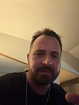 Snapshot of oneformoney chatting on April 22, 2026, 3:09 am oneformoney online show from April 22, 2026, 3:09 am