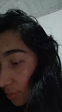 Snapshot of Elowyn chatting on November 21, 2025, 2:10 am Elowyn online show from November 21, 2025, 2:10 am