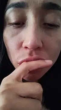 Snapshot of Elowyn chatting on November 23, 2025, 5:13 pm Elowyn online show from November 23, 2025, 5:13 pm