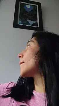 Snapshot of Elowyn chatting on November 30, 2025, 5:50 pm Elowyn online show from November 30, 2025, 5:50 pm