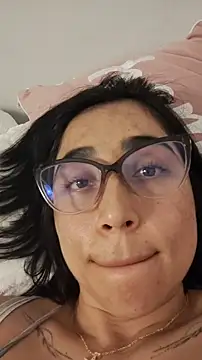 Snapshot of Elowyn chatting on December 13, 2025, 10:15 pm Elowyn online show from December 13, 2025, 10:15 pm