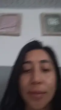 Snapshot of Elowyn chatting on February 21, 2026, 5:47 pm Elowyn online show from February 21, 2026, 5:47 pm