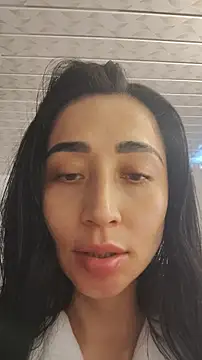 Snapshot of Elowyn chatting on March 14, 2026, 5:29 pm Elowyn online show from March 14, 2026, 5:29 pm