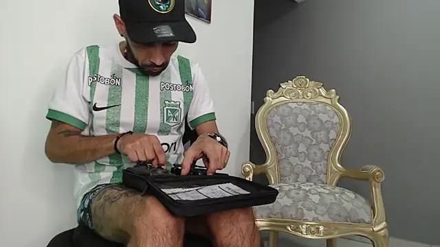 bigdick monster1 online show from December 15, 2025, 11:47 am