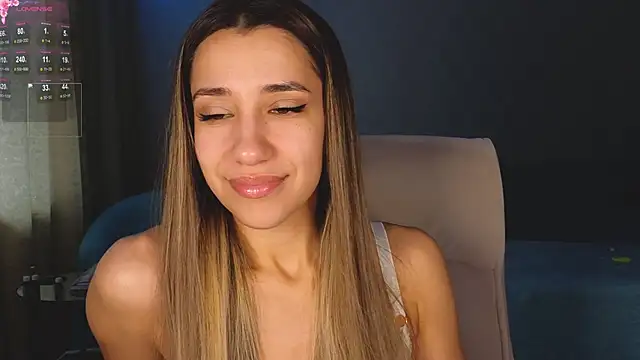 hot ass 18 online show from April 24, 2026, 4:48 am