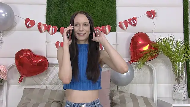 TaraHarris online show from February 13, 2026, 12:23 pm