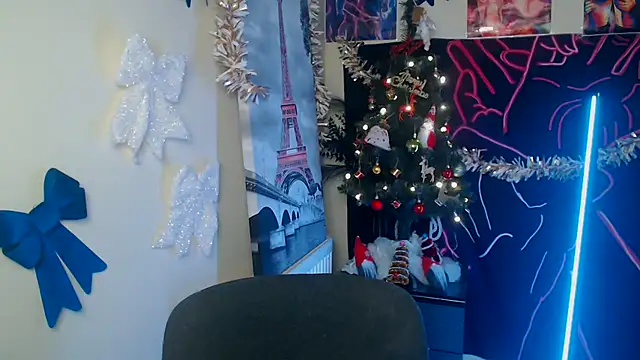 VanessaRey  online show from December 20, 2025, 7:48 am