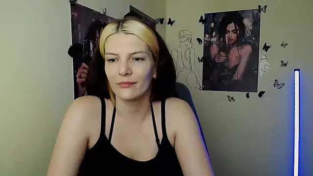 VanessaRey  online show from April 25, 2026, 6:27 am