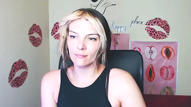 Snapshot of VanessaRey_ chatting on June 26, 2026, 6:29 am VanessaRey online show from June 26, 2026, 6:29 am