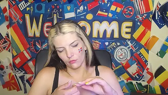 Snapshot of VanessaRey_ chatting on July 11, 2026, 6:21 pm VanessaRey online show from July 11, 2026, 6:21 pm