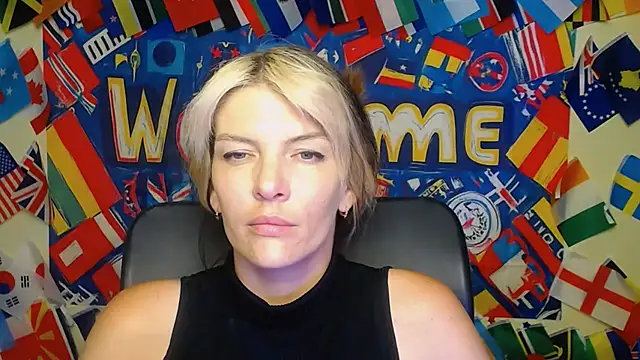 Snapshot of VanessaRey_ chatting on July 23, 2026, 6:44 am VanessaRey online show from July 23, 2026, 6:44 am
