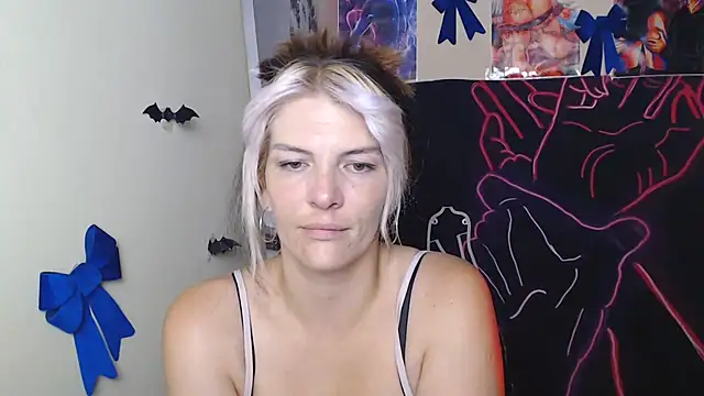 Snapshot of VanessaRey_ chatting on July 25, 2026, 4:54 am VanessaRey online show from July 25, 2026, 4:54 am
