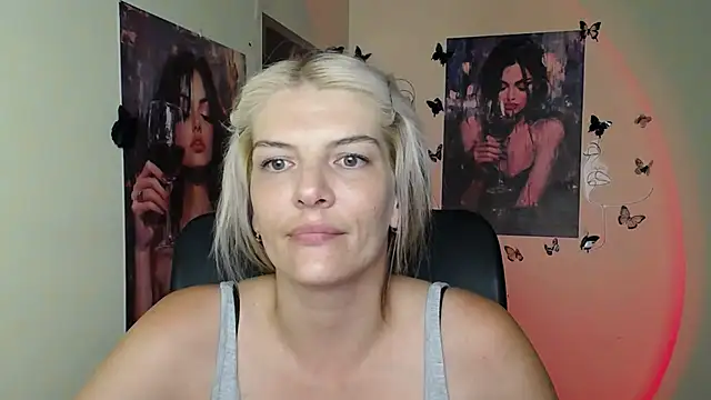 Snapshot of VanessaRey_ chatting on July 28, 2026, 11:17 am VanessaRey online show from July 28, 2026, 11:17 am