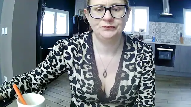 Snapshot of lady_gloria69 chatting on February 13, 2026, 8:43 am lady gloria69 online show from February 13, 2026, 8:43 am