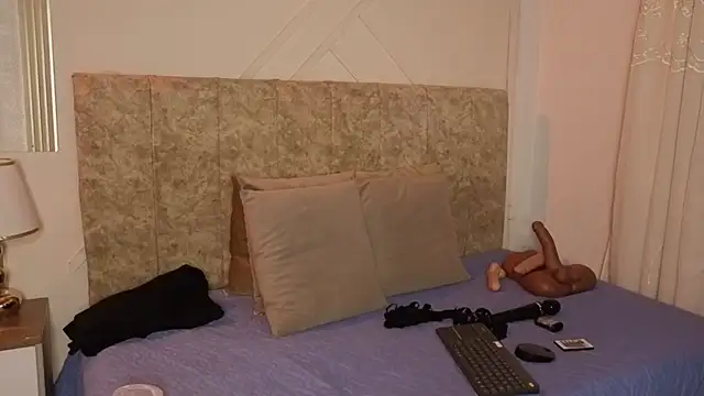 angelinarouse  online show from June 20, 2026, 3:42 am