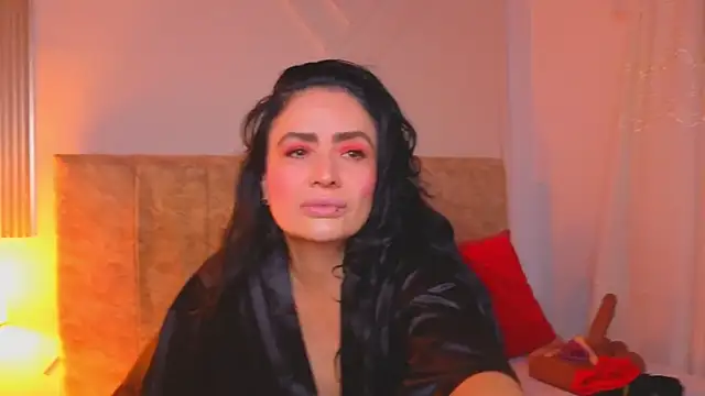 angelinarouse  online show from July 17, 2026, 9:08 pm