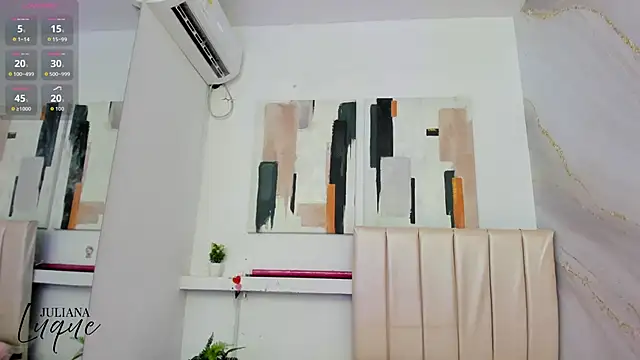 Snapshot of juliana_luque chatting on October 8, 2025, 12:03 pm juliana luque online show from October 8, 2025, 12:03 pm