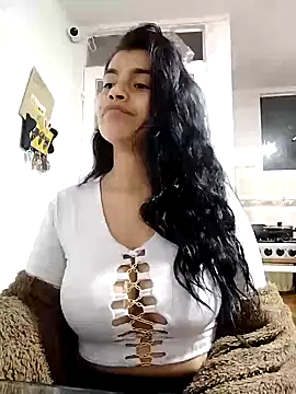 Snapshot of AlanaHotxx chatting on March 20, 2025, 4:29 am AlanaHotxx online show from March 20, 2025, 4:29 am