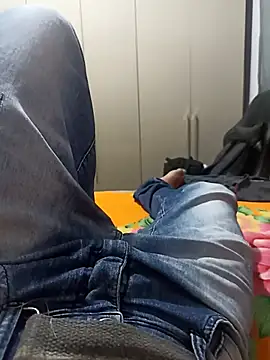 JovanRJ online show from April 1, 2026, 9:23 pm