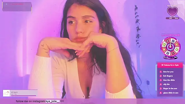 Snapshot of Gia_Blair chatting on March 31, 2026, 8:31 pm Gia Blair online show from March 31, 2026, 8:31 pm