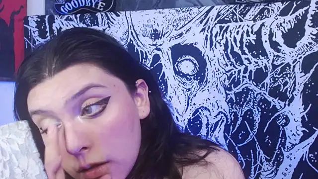 Snapshot of mikaskullcs chatting on September 13, 2025, 1:27 am mikaskullcs online show from September 13, 2025, 1:27 am