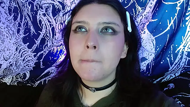 Snapshot of mikaskullcs chatting on October 9, 2025, 4:21 am mikaskullcs online show from October 9, 2025, 4:21 am