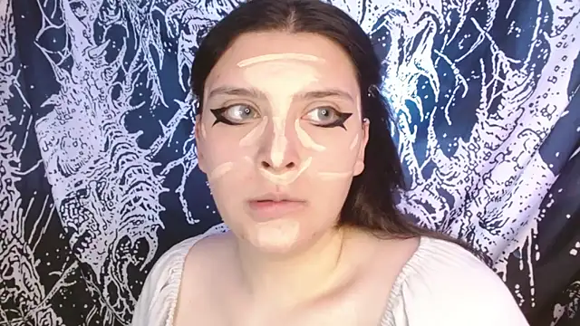 mikaskullcs online show from December 4, 2025, 9:45 pm