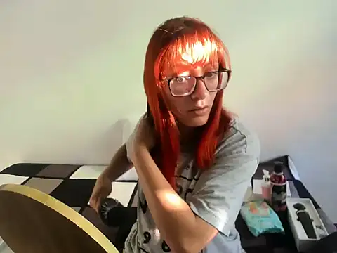 Snapshot of DulceXmile chatting on September 21, 2025, 12:18 pm DulceXmile online show from September 21, 2025, 12:18 pm