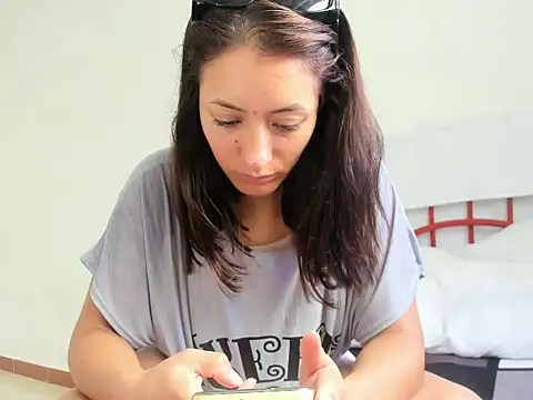 Snapshot of DulceXmile chatting on November 14, 2025, 3:11 pm DulceXmile online show from November 14, 2025, 3:11 pm