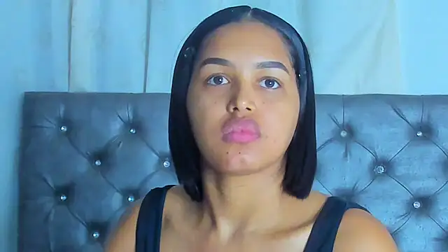 Snapshot of NikkiStarrr chatting on October 12, 2025, 11:20 am NikkiStarrr online show from October 12, 2025, 11:20 am