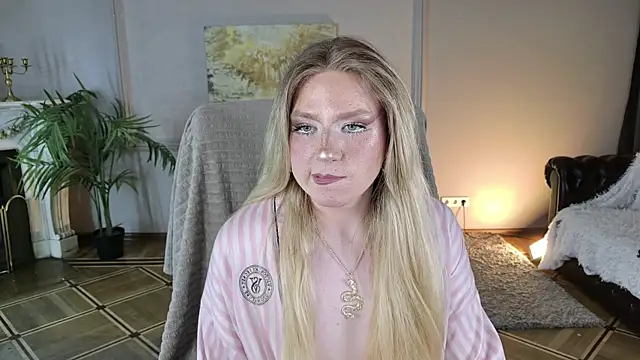 Jes Solar online show from July 28, 2026, 8:52 pm