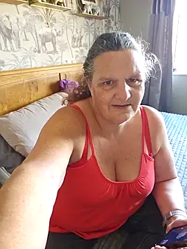 MissQueenBeex online show from September 24, 2025, 10:18 am